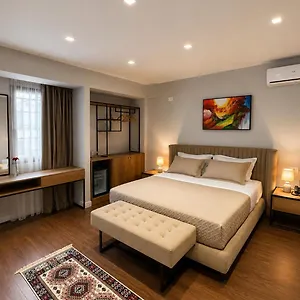 313 Center Otel Tiran